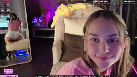 Snapshot of oooops__ chatting on 12/11/24, 07:14 Eva online show from 12/11/24, 07:14