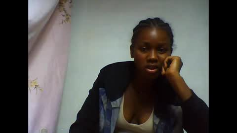 Snapshot of oooorazanasoa chatting on 05/24/26, 01:27 oooorazanasoa online show from 05/24/26, 01:27