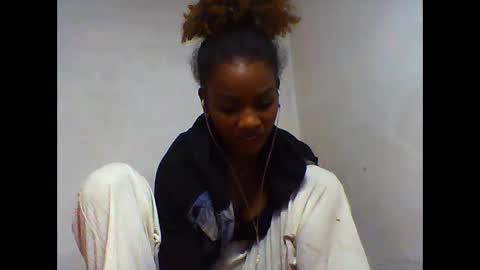 oooorazanasoa online show from 06/05/26, 06:57