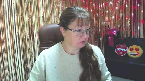 Vanessa online show from 10/06/25, 05:05