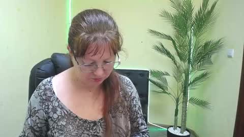 Snapshot of oovanessahotts chatting on 05/23/26, 05:01 Vanessa online show from 05/23/26, 05:01