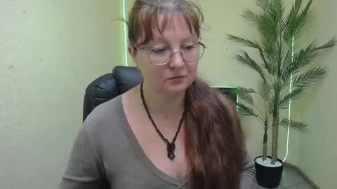 Snapshot of oovanessahotts chatting on 05/30/26, 05:59 Vanessa online show from 05/30/26, 05:59