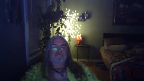 Snapshot of opiegonebad chatting on 03/21/26, 08:08 Kumquat online show from 03/21/26, 08:08