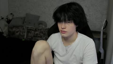 Bella and John online show from 12/16/25, 08:19