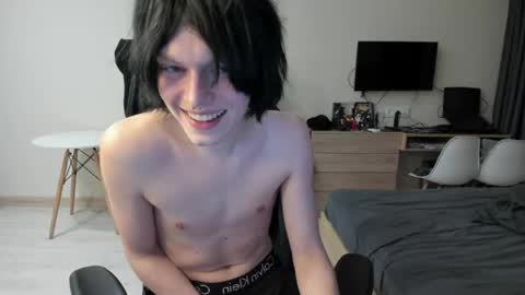 Bella and John online show from 04/02/26, 06:49