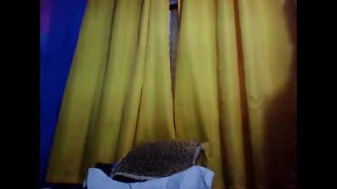 Snapshot of opree_pirocudo chatting on 05/16/26, 06:21 Opree online show from 05/16/26, 06:21