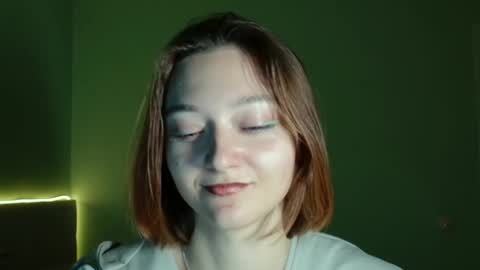 Melani  online show from 11/25/25, 01:33