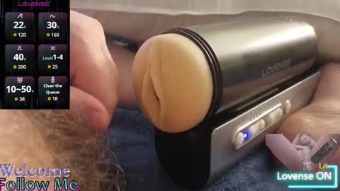 Snapshot of ordinaryhero chatting on 10/21/25, 07:09 CrazyCumDude online show from 10/21/25, 07:09