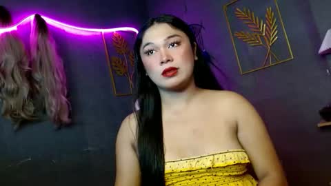 Snapshot of organic_amihan2009 chatting on 11/23/25, 05:18 anura online show from 11/23/25, 05:18