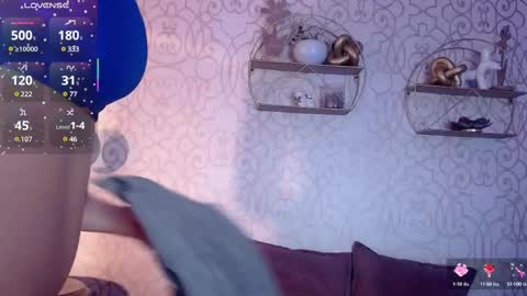 oriana_gh online show from 02/17/25, 06:42