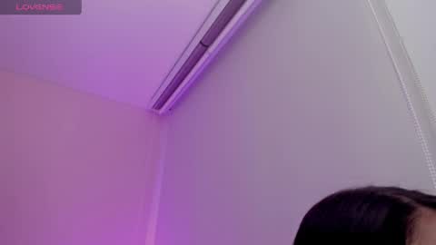 Miss Guzman  online show from 04/11/26, 07:45