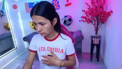 Snapshot of oriana_wood chatting on 07/08/26, 11:37 Oriana online show from 07/08/26, 11:37