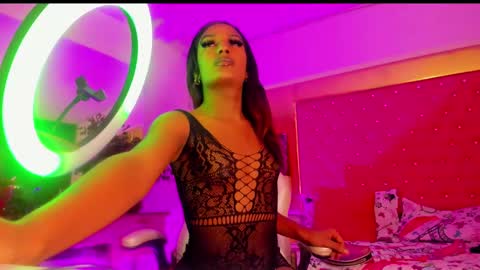 Oriana online show from 03/10/25, 03:56