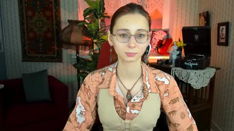 Orianna -  Hi Im into geek culture cosplay crafting LARP games. Shall we play DnD online show from 12/28/24, 02:32