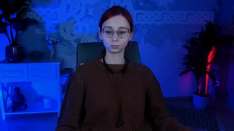 Orianna -  Hi Im into geek culture cosplay crafting LARP games. Shall we play DnD online show from 02/02/25, 01:08