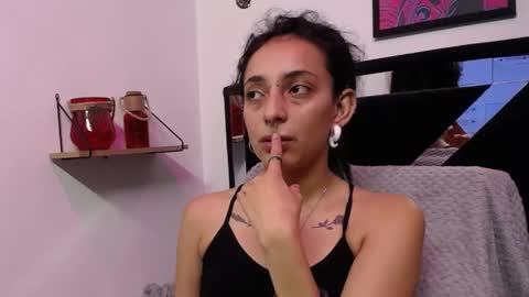 ORIANNA online show from 01/05/25, 06:02