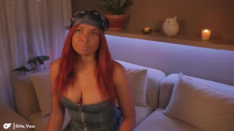 Snapshot of orla_voss chatting on 12/16/24, 01:21 Orla online show from 12/16/24, 01:21