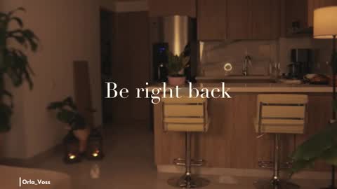 Snapshot of orla_voss chatting on 02/08/25, 02:04 Orla online show from 02/08/25, 02:04