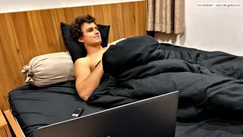 Fansly and Instagram -  online show from 04/16/26, 09:39