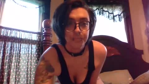 Snapshot of orphyx chatting on 12/30/24, 08:15 Entropy online show from 12/30/24, 08:15