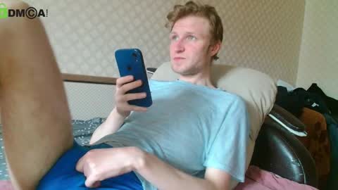 Snapshot of oscar_wildy chatting on 05/30/26, 10:12 Oscar online show from 05/30/26, 10:12