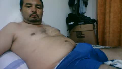 oscarjhe3512 online show from 04/03/26, 01:58