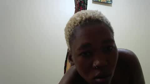 Snapshot of oshee444 chatting on 04/02/26, 10:35 oshee444 online show from 04/02/26, 10:35