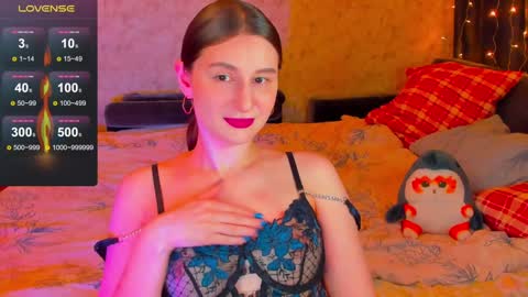 Snapshot of oskar_fucker chatting on 12/30/24, 10:01 Leliana online show from 12/30/24, 10:01