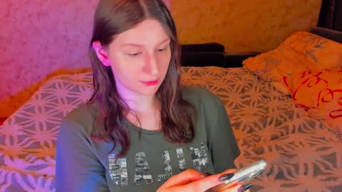 Snapshot of oskar_fucker chatting on 01/28/25, 05:32 Leliana online show from 01/28/25, 05:32