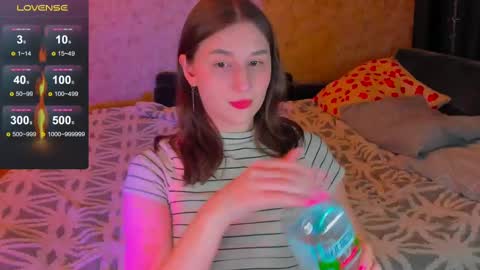 Snapshot of oskar_fucker chatting on 03/02/25, 06:30 Leliana online show from 03/02/25, 06:30