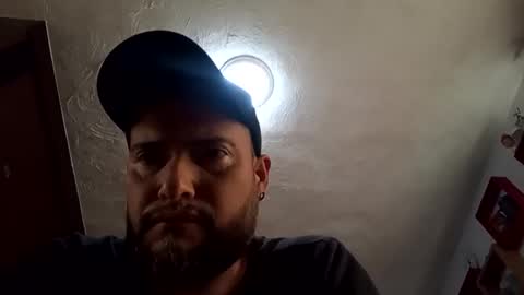 oskrsantiluna1530 online show from 11/02/25, 10:12