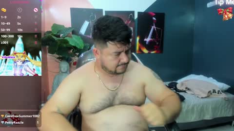 Snapshot of oso_gael chatting on 01/03/25, 05:31 Bear Gael online show from 01/03/25, 05:31