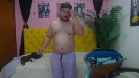 Snapshot of oso_gael chatting on 02/26/25, 05:50 Bear Gael online show from 02/26/25, 05:50