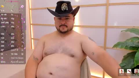 Snapshot of oso_gael chatting on 05/30/26, 05:43 Bear Gael online show from 05/30/26, 05:43