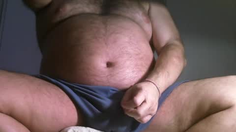 Snapshot of osolicencioso chatting on 05/02/26, 04:28 Oso Licencioso online show from 05/02/26, 04:28