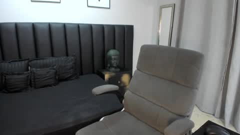 Maria   online show from 03/07/25, 09:07