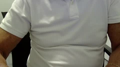 Snapshot of ossibottom chatting on 06/15/26, 02:47 Ossi online show from 06/15/26, 02:47