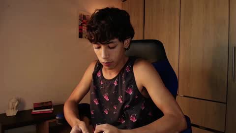 Snapshot of ostin_18hot chatting on 12/31/24, 01:15 ostin 18hot online show from 12/31/24, 01:15