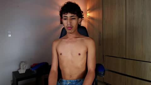 Snapshot of ostin_18hot chatting on 02/12/25, 02:14 ostin 18hot online show from 02/12/25, 02:14