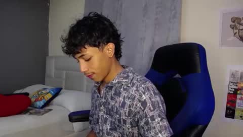 Snapshot of ostin_18hot chatting on 09/11/25, 12:33 ostin 18hot online show from 09/11/25, 12:33