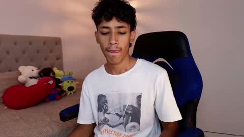 Snapshot of ostin_18hot chatting on 10/09/25, 01:14 ostin 18hot online show from 10/09/25, 01:14