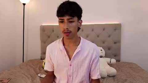 Snapshot of ostin_18hot chatting on 10/14/25, 12:55 ostin 18hot online show from 10/14/25, 12:55