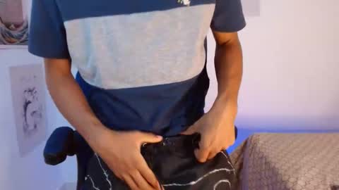 Snapshot of ostin_18hot chatting on 10/30/25, 02:13 ostin 18hot online show from 10/30/25, 02:13