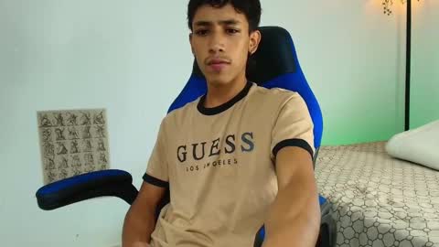 Snapshot of ostin_18hot chatting on 12/05/25, 04:32 ostin 18hot online show from 12/05/25, 04:32