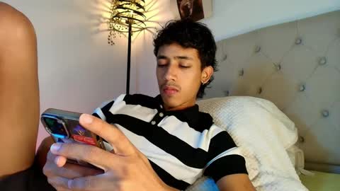 Snapshot of ostin_18hot chatting on 12/21/25, 02:08 ostin 18hot online show from 12/21/25, 02:08