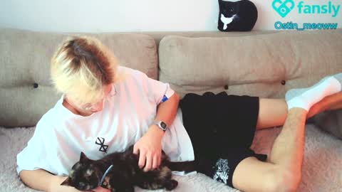 Snapshot of ostin_meoww chatting on 01/20/25, 05:15 Ostin online show from 01/20/25, 05:15