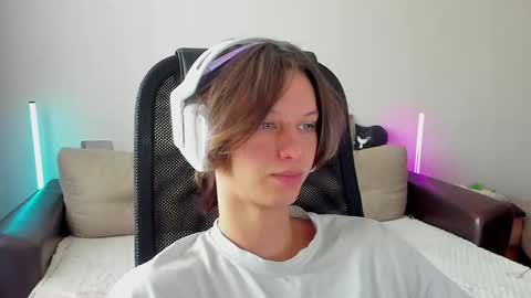 Ostin online show from 02/02/26, 03:49