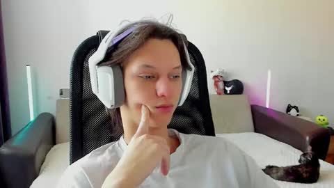 Ostin online show from 02/16/26, 04:41