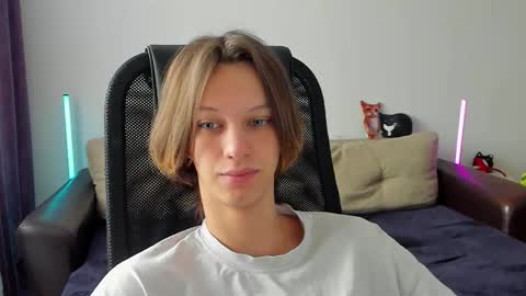 Ostin online show from 03/12/26, 04:18