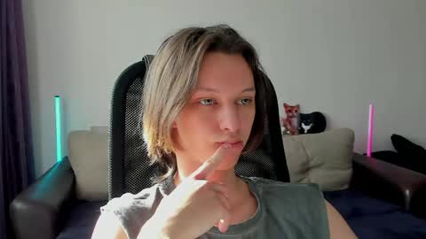 Ostin online show from 04/24/26, 10:39